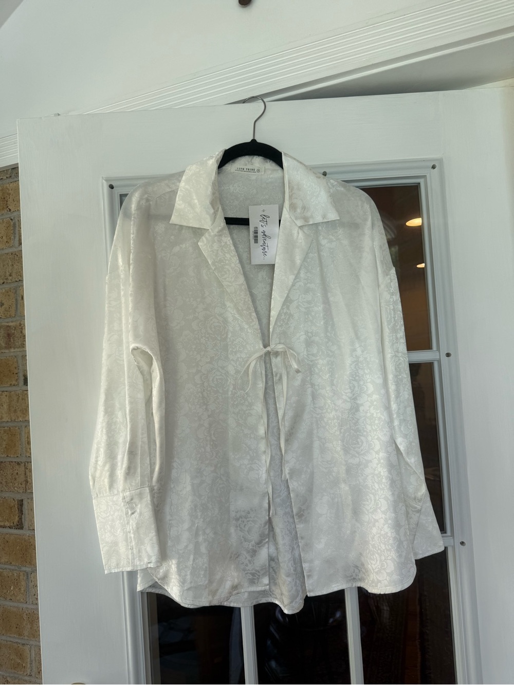 12th Tribe White Satin Jacquard Tie-Front Button Down Shirt